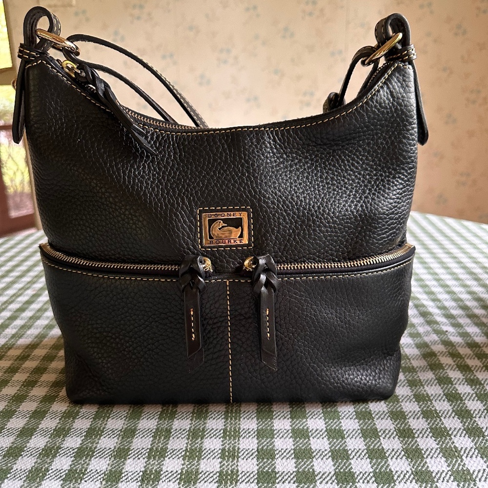 Dooney & Bourke